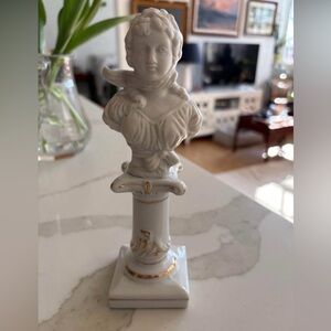 Elegant White and Gold Bust Statue